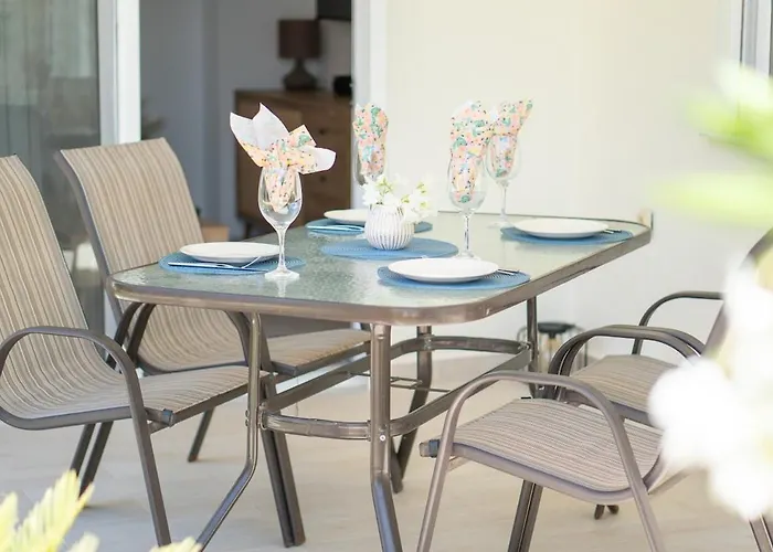 Court, Clelia, 2 Bedrooms