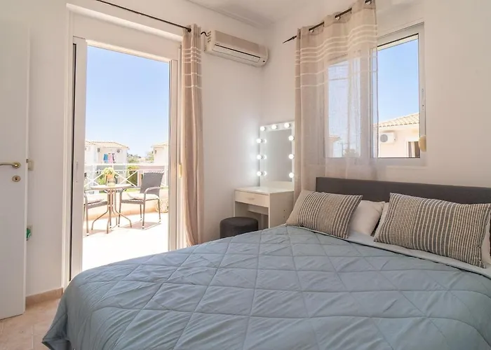 Court, Clelia, 2 Bedrooms