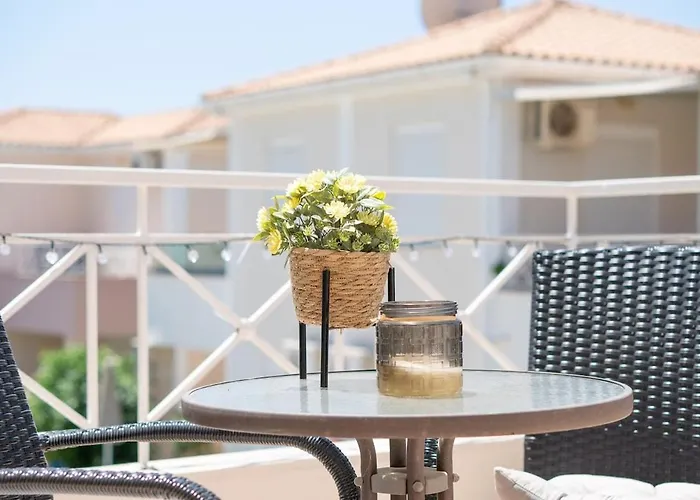 Villa Court, Clelia, 2 Bedrooms Kalamákion