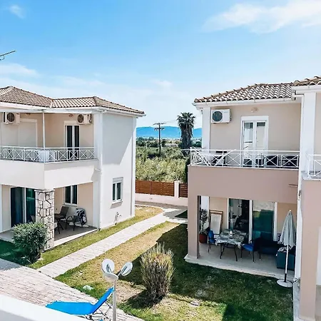 Court, Clelia, 2 Bedrooms Vilă Kalamákion