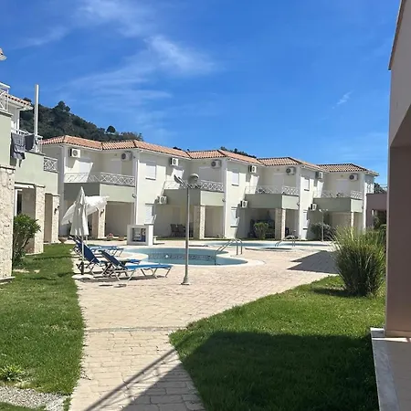 Court, Clelia, 2 Bedrooms Kalamákion